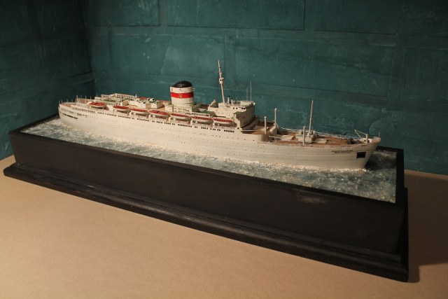 Турбоход "Фёдор Шаляпин"