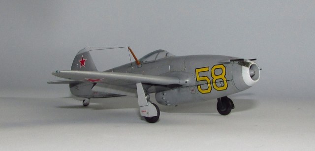 Як-15 3-го ГвИАП с аэродрома Черляны Львовской области, 1948 год