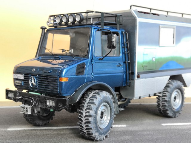 Mercedes Unimog