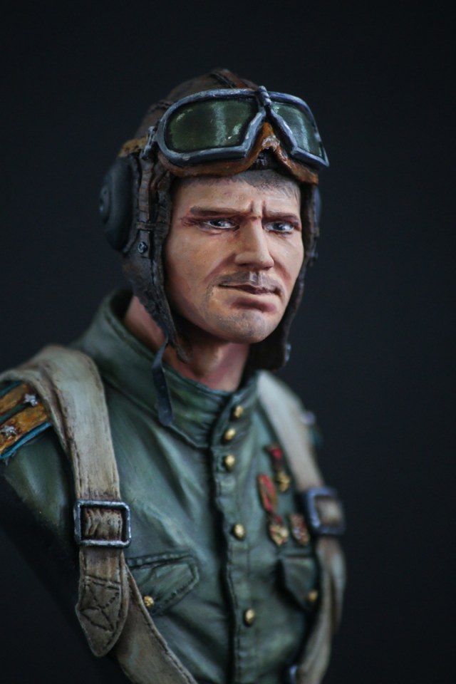 Советский летчик времён ВОВ 1:9