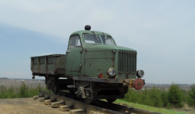 Грузовая моторная дрезина ГМД-4