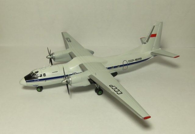 Ан-24Б СССР-46259 АЭРОФЛОТ 1/144