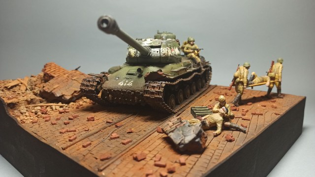 ИС-2 в Берлине