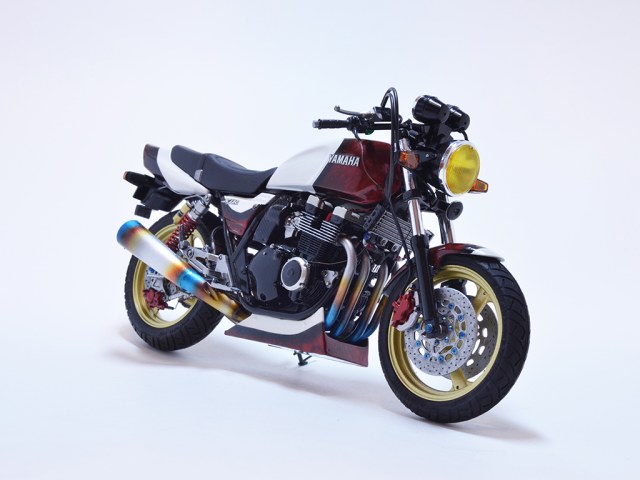 Yamaha XJR 400