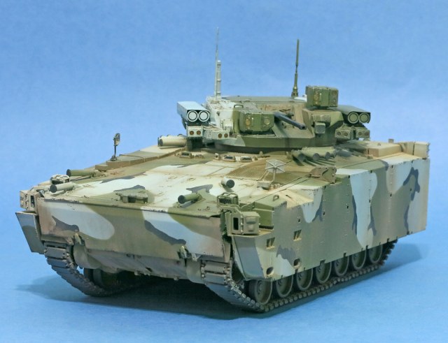 Российский БМП Курганец-25 (Объект 695)