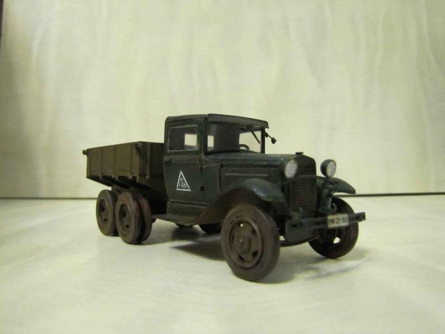 Советский трехосный грузовик ГАЗ-ААА