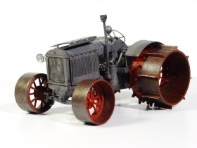 СХТЗ 15/30 с расширенными колесами