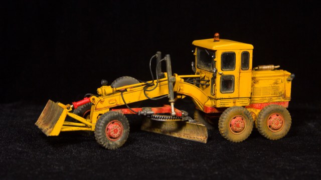 Грейдер Д598