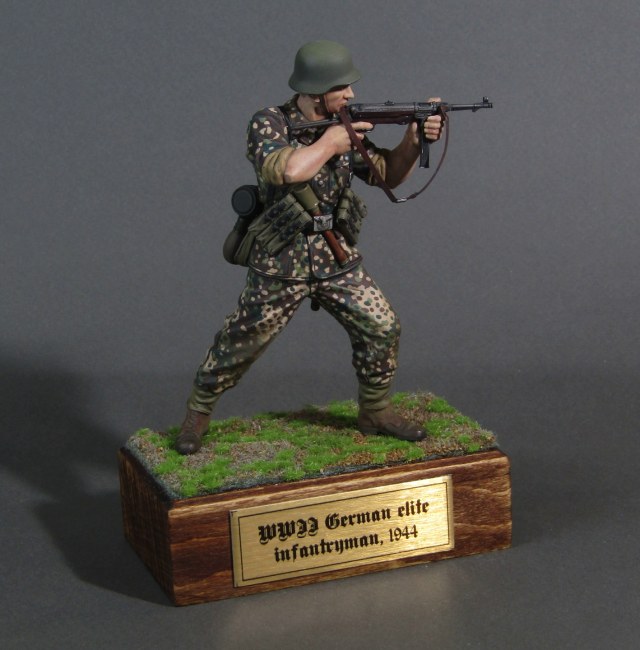 German elite infantryman