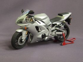 Yamaha YZF-R1 Taira Racing