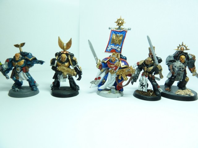 командиры WH40k