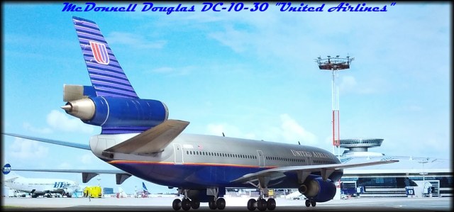 McDonnell Douglas DC-10-30 "United Airlines"