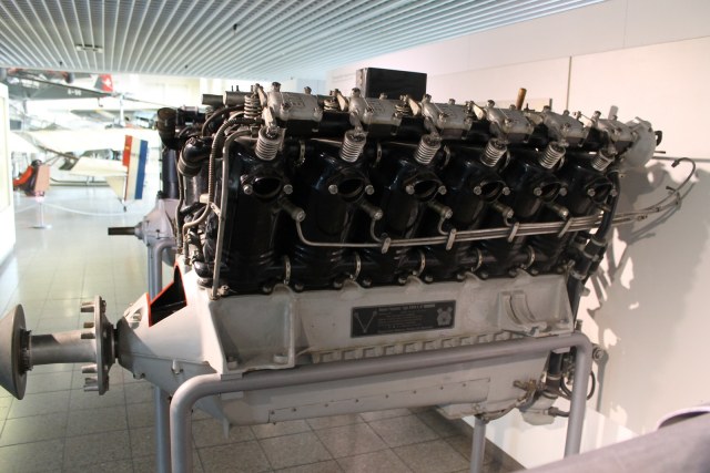 Двигатель BMW-VI