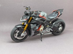 Ducati Streetfighter V4SP