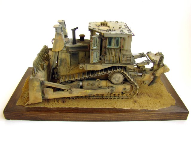 IDF D9R doobi Caterpillar