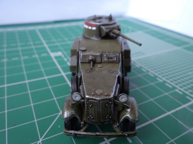 БА-10 (на гусеницах Оверолл)