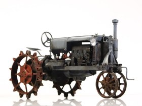 Трактор Универсал-1