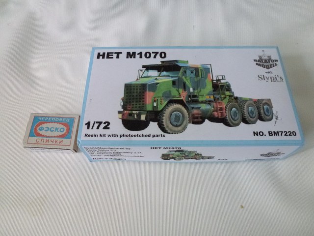 OSHKOSH M-1070 HETS            1/72