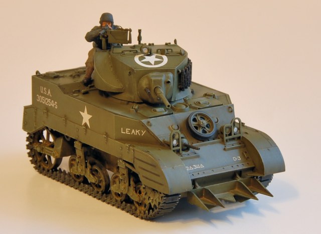 легкий танк  M5A1 1/35 (U.S. Light Tank M3 Stuart) 　