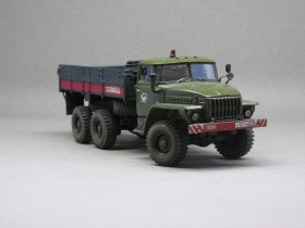 УРАЛ-43202