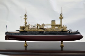 Броненосец «Ош» Плавучий «Гранд Отель» французского броненосного флота.