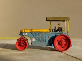 Дорожный каток Д-469