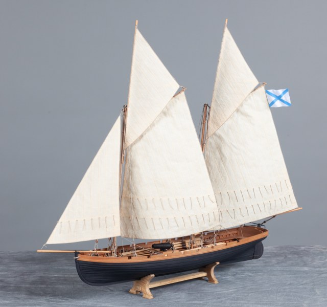 16-ти весельный катер