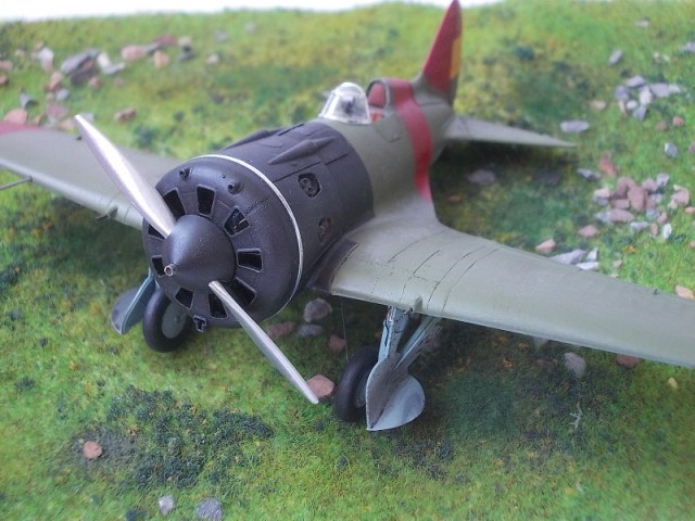 В небе Испании.И-16 тип10.