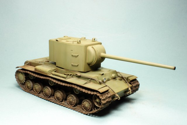 КВ-2 с 107 мм орудием ЗИС-6