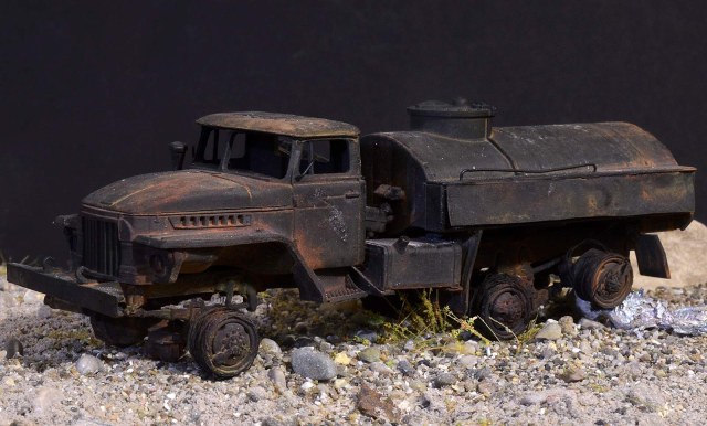 Топливозаправщик на базе Урал-375… Подход с другой стороны...