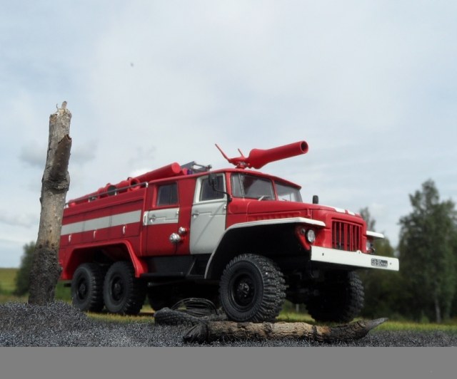 Пожарная цистерна АЦ-40(375)Ц1А