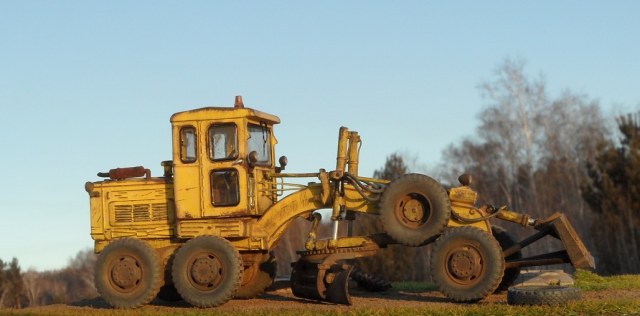 Автогрейдер Д-598