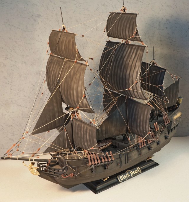 Корабль Джека Воробья "Черная жемчужина"