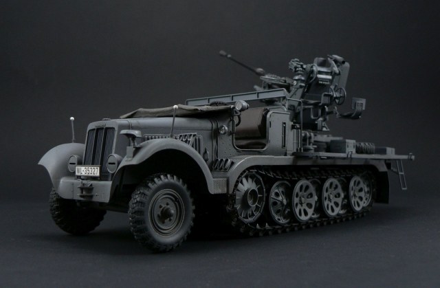 Sd.Kfz.6/2 (BN9) 3.7cm FlaK 36