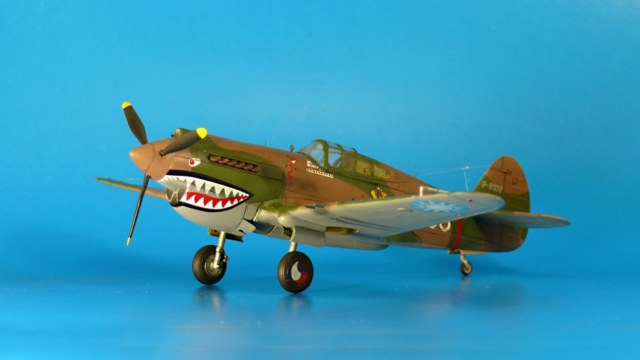 Curtiss P-40C Tomahawk,  1/72,   «Hobby Boss»
