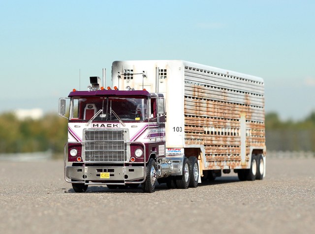 Love Machine из фильма "Convoy"