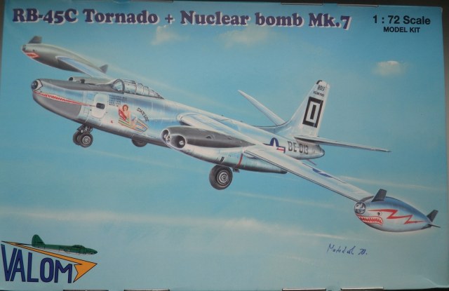 RB-45C Tornado+Nuclear bomb Mk.7