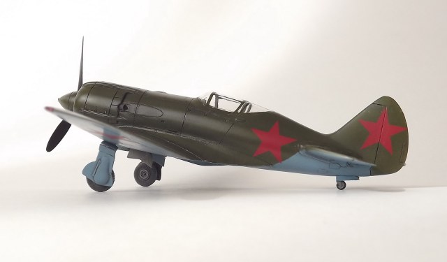 МиГ-9(И-210)