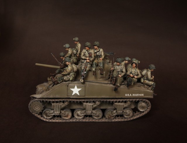 Американские парашютисты на Шермане (Нормандия, 1944 г.)