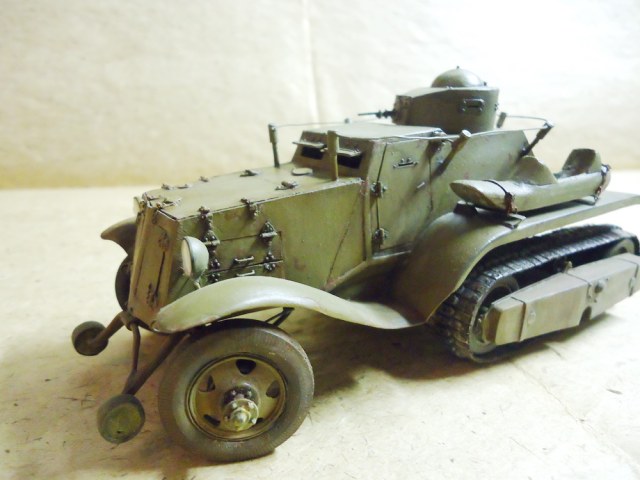 Полугусеничный бронеавтомобиль БА-30