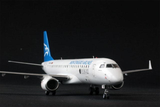 Embraer 195 Montenegro Airlines 4O-AOD