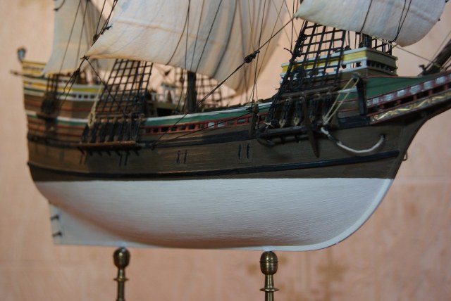Транспортный галеон Mayflower 1/83