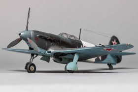 ЯК-9Д 1/48