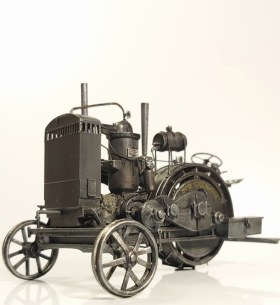 Трактор Запорожец с сеялкой СХЗ-8