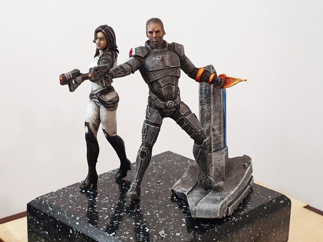 Капитан Шепард и Миранда Лоусон (Captain Shepard and Miranda Lawson)