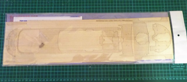 Палуба из шпона на  1/400 Queen Mary 2