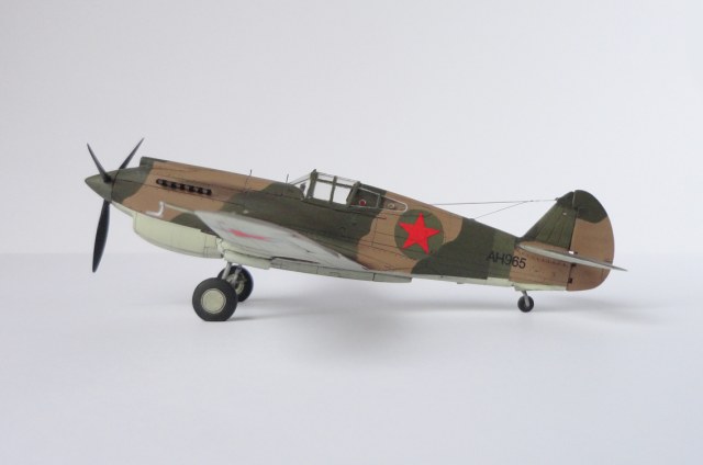 Curtiss Tomahawk IIA