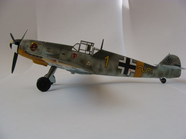 Bf-109 F2