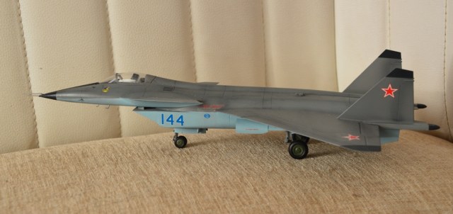 МиГ 1.44
