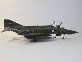 RF-4E Phantom II